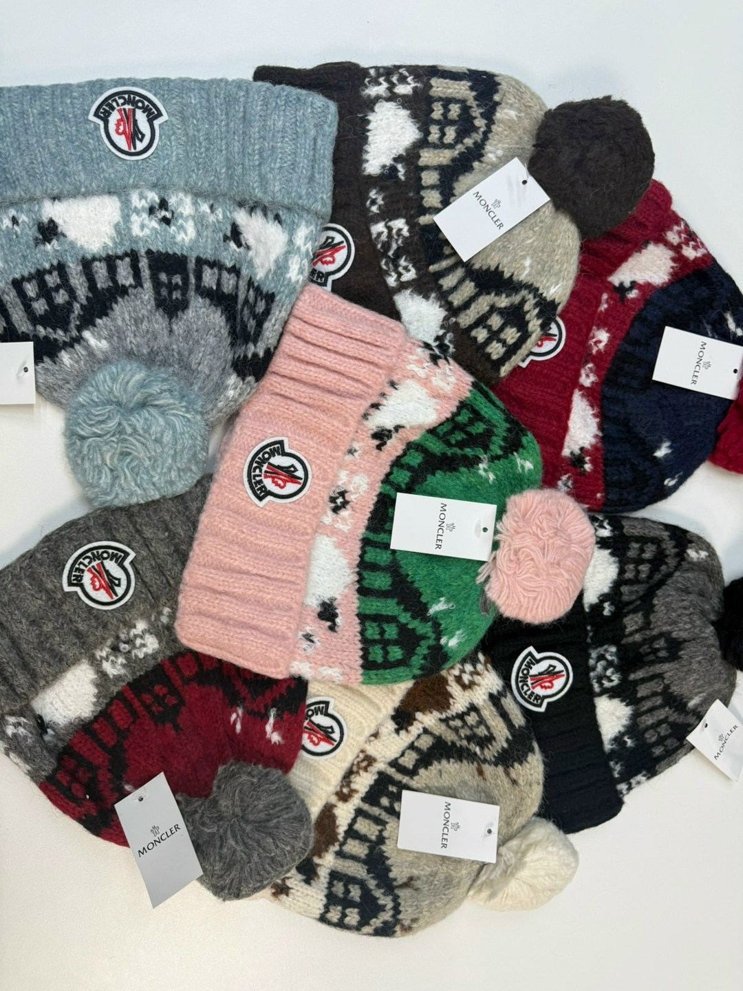 шапка miu miu,шапка celine,шапка бини,шапка модная,вязаная шапка