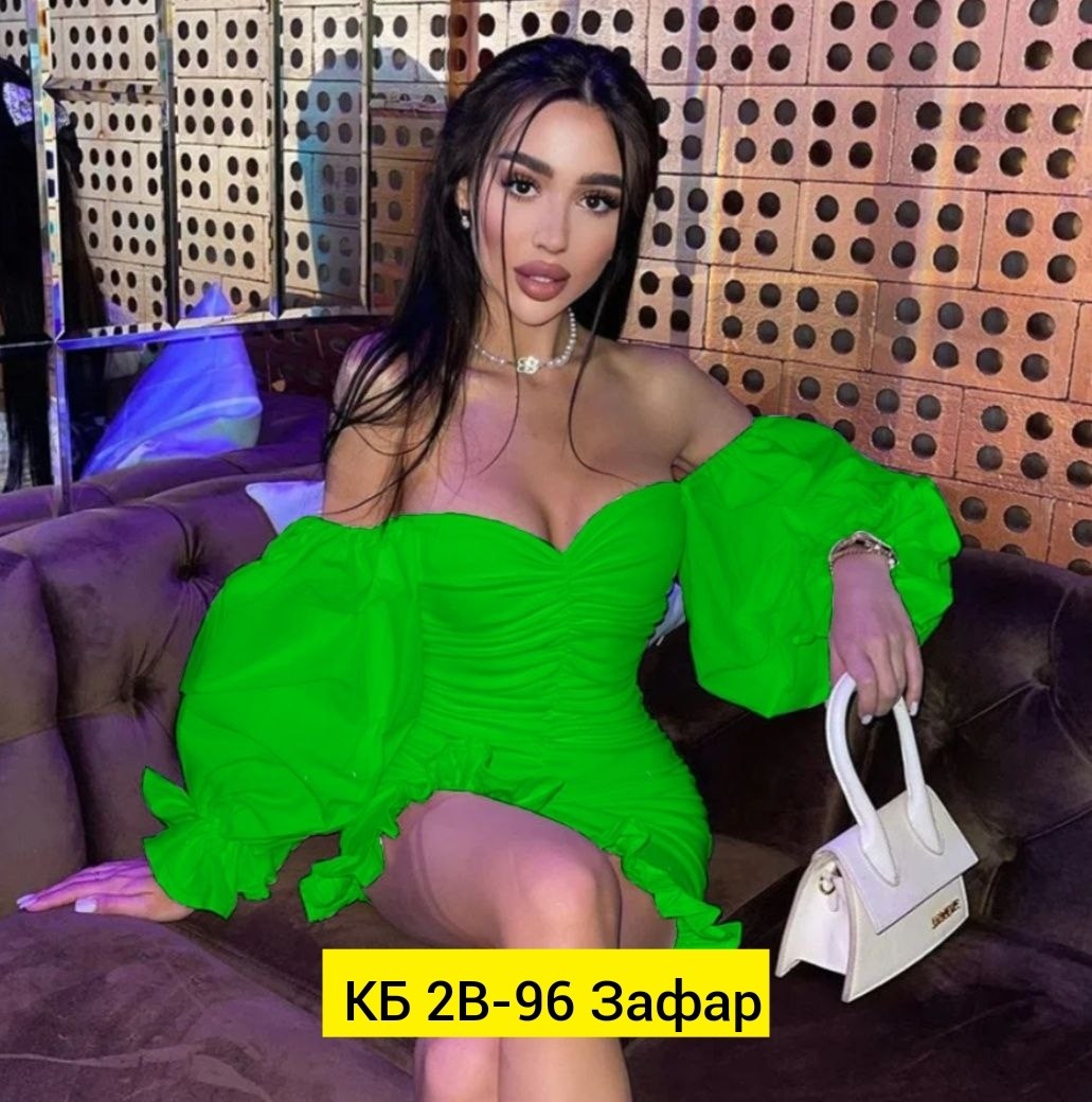 облегающее платье,облегающее платье с открытыми плечами,платье с открытыми плечам,платья мини,платье