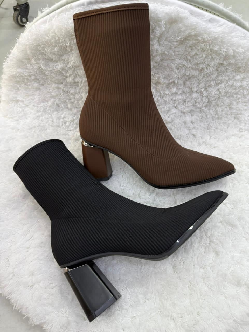 ботильоны женские,стильные ботильоны,,женские ботильоны с острым носком,ботильоны на каблуке