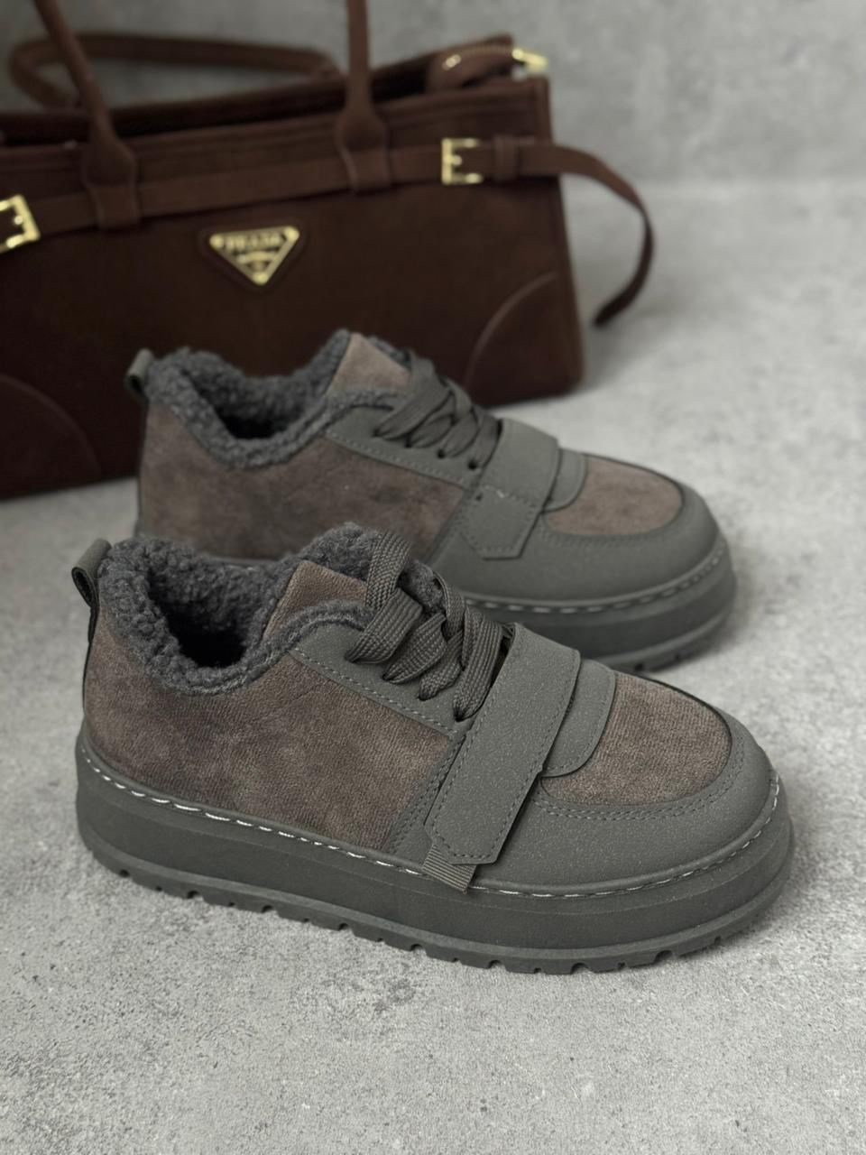 ,кроссовки женскиe,женская ,кроссовки замшевые,обуви