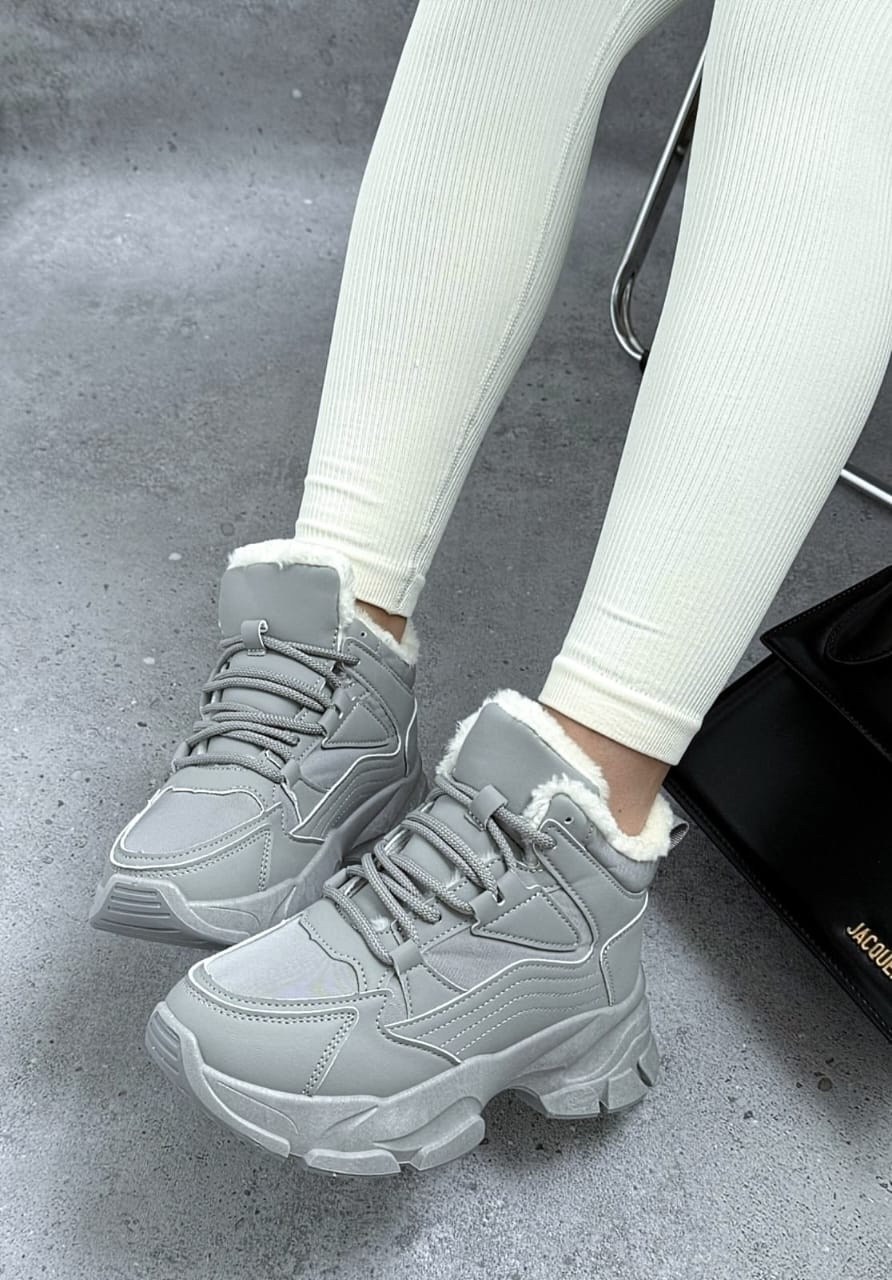 ,черные кроссовки,кроссовки женскиe,теплые кроссовки,кроссовки черные женские