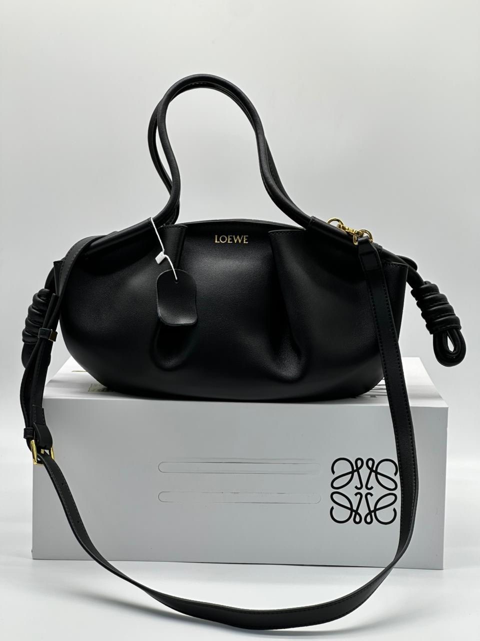 сумка loewe,loewe flamenco сумка,женская сумка loewe,loewe сумка на плечо,сумка