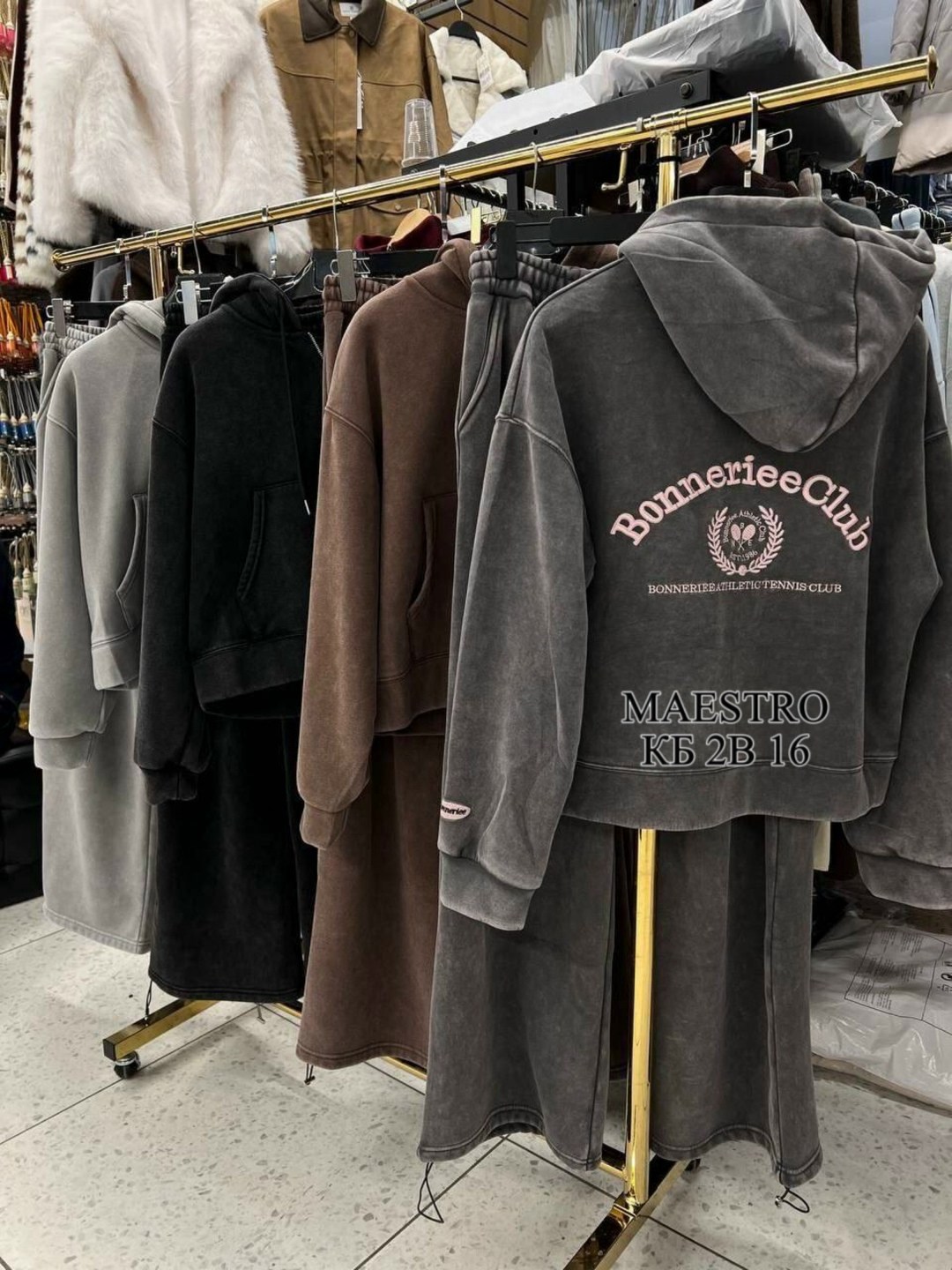 женский спортивный костюм,костюм женские спортивные костюмы,женские костюмы,спортивные костюм,велюровый спортивная костюм