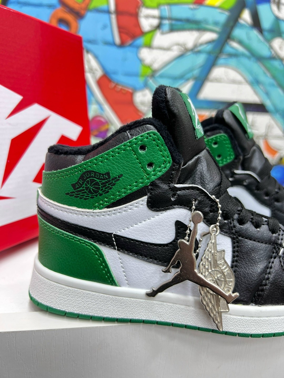 nike air jordan 1 green,кроссовки nike air jordan 1 mid,мужские кроссовки nike air jordan 1 retro high,кроссовки найк джордан,кроссовки nike air jordan 1 retro high