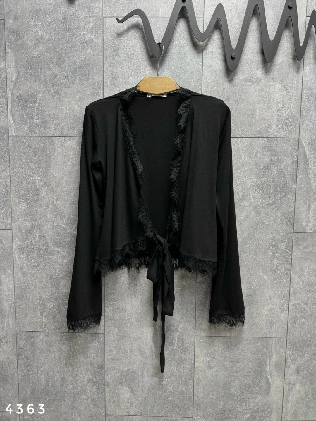 кофта с вырезом,кофта женский,трикотажный костюм,блузка женская