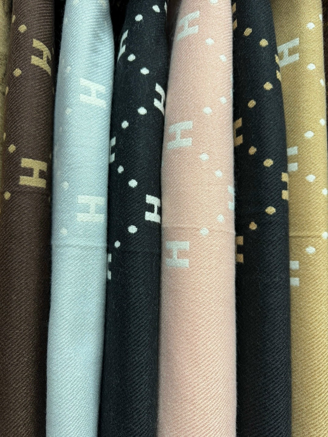 тёплый шарф кашемировый,женские кашемировые шарфы,модные шарфы,шарф кашемировый,теплые женские шарфы