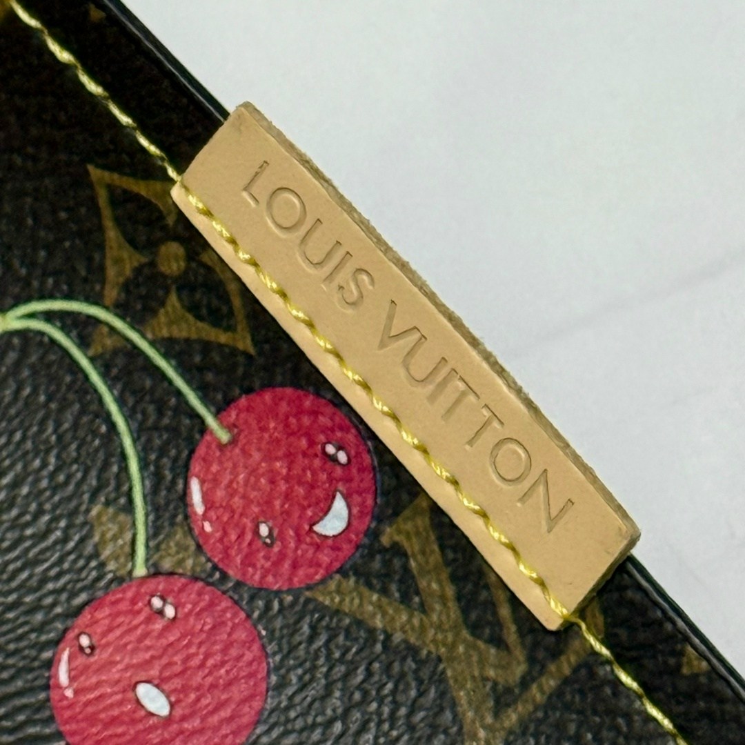 louis vuitton monogram,кошелек louis vuitton,кардхолдер louis vuitton,vuitton vuitton,louis vuitton murakami
