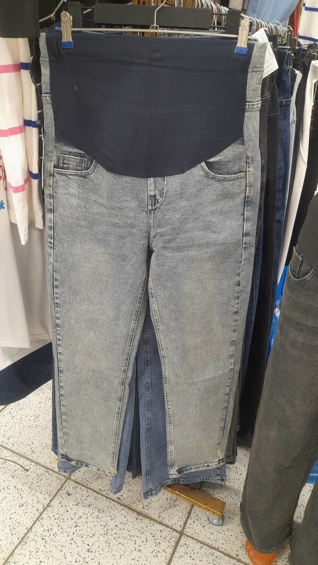 широкие джинсы для беременных,джинсы для беременных,джинсы для беременных одежда для беременных,модные джинсы для беременных,джинсы для беременных летние