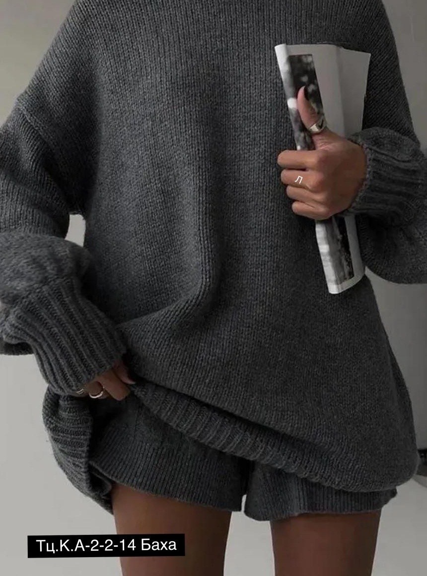 женский свитер оверсайз вязаный,женский свитер оверсайз,свитер оверсайз удлиненный вязаный,белый свитер оверсайз,джемперы оверсайз