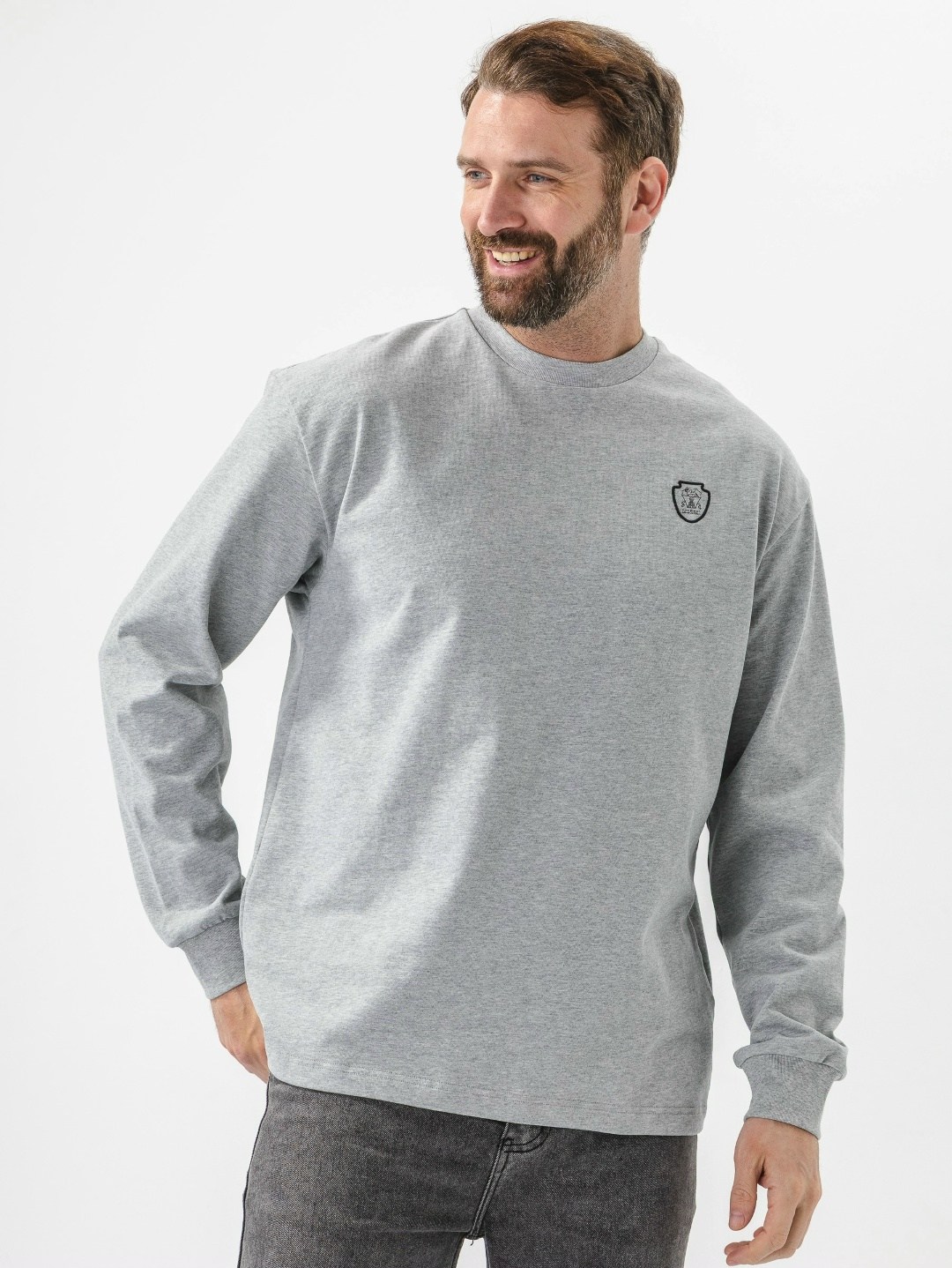 серый свитшот,свитшот и толстовка,мужские свитшоты,свитшот мужская,толстовка серая