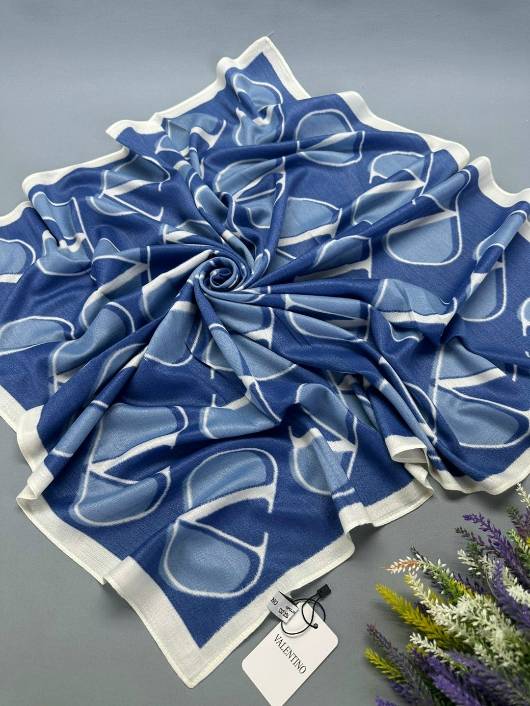 женский платок,шелковые платки,брендовый платок,платки шарф,платок шелковый женский