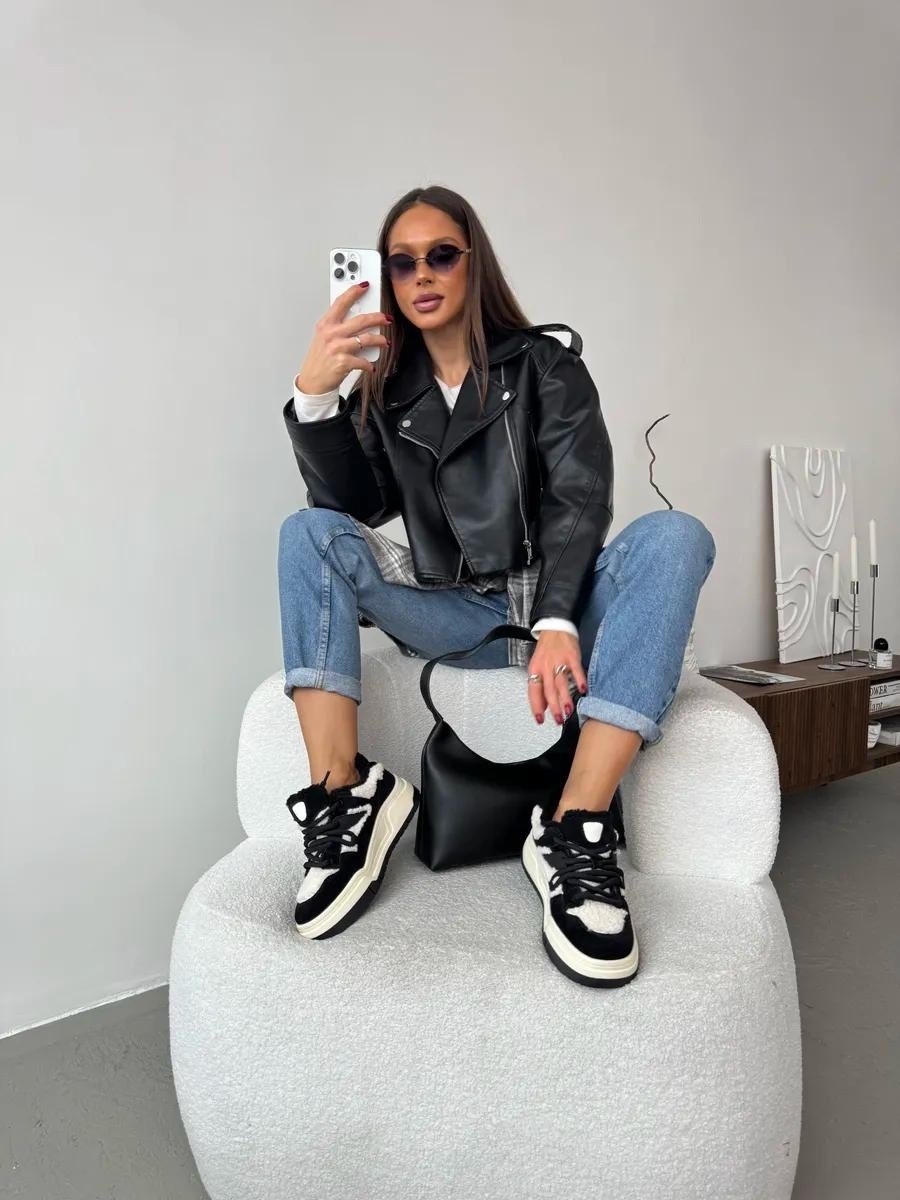 ,женские кроссовки,кроссовки повседневные,кроссовки модные,кроссовки стильные