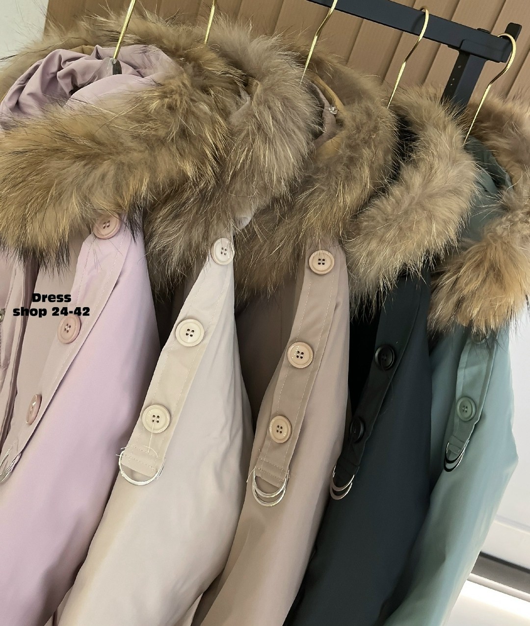 зимние куртки женские,стильные пуховики,куртка зимняя,куртка пуховик,парка с меховым