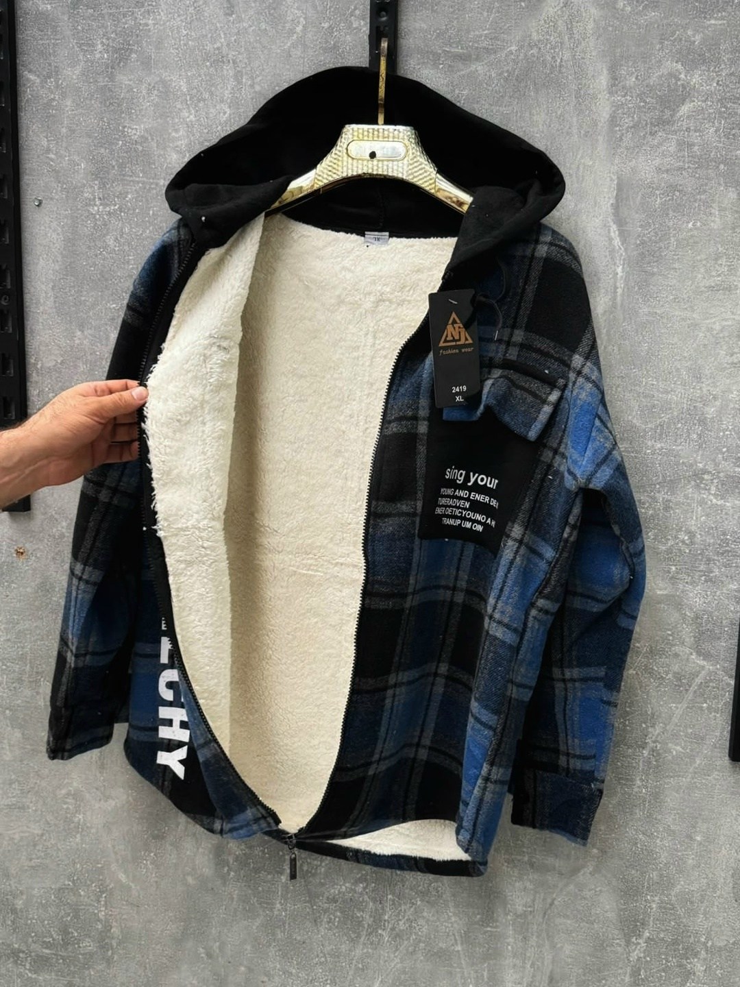 рубашка теплая в клетку оверсайз,рубашка в клетку теплая,клетчатая рубашка с капюшоном,теплая рубашка с капюшоном,теплая рубашка