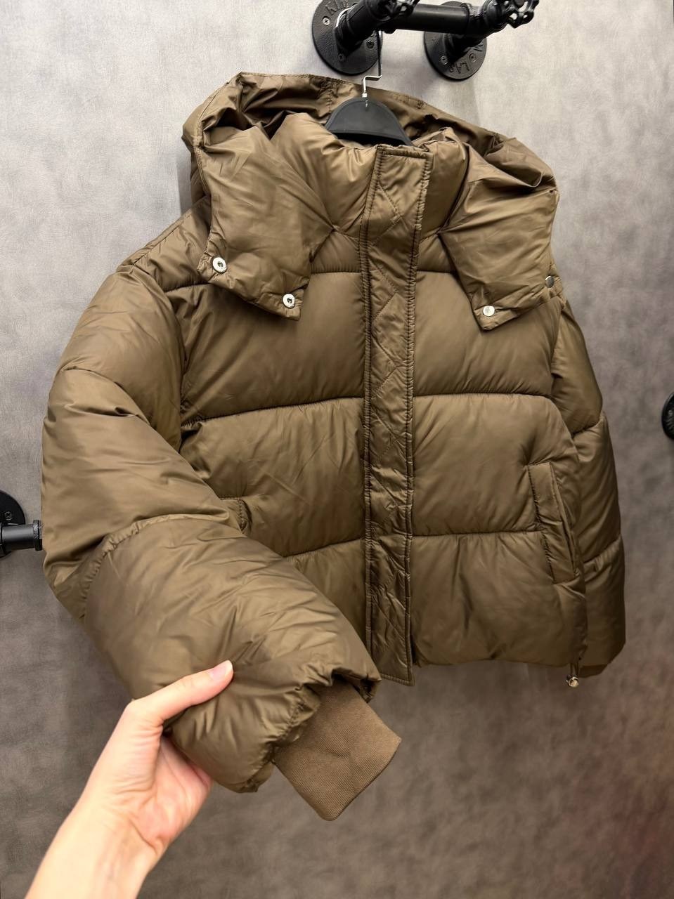 куртка пуховик оверсайз,куртка пуховик,зимняя куртка пуховик,женская короткая куртка с капюшоном,куртка пуховик женская