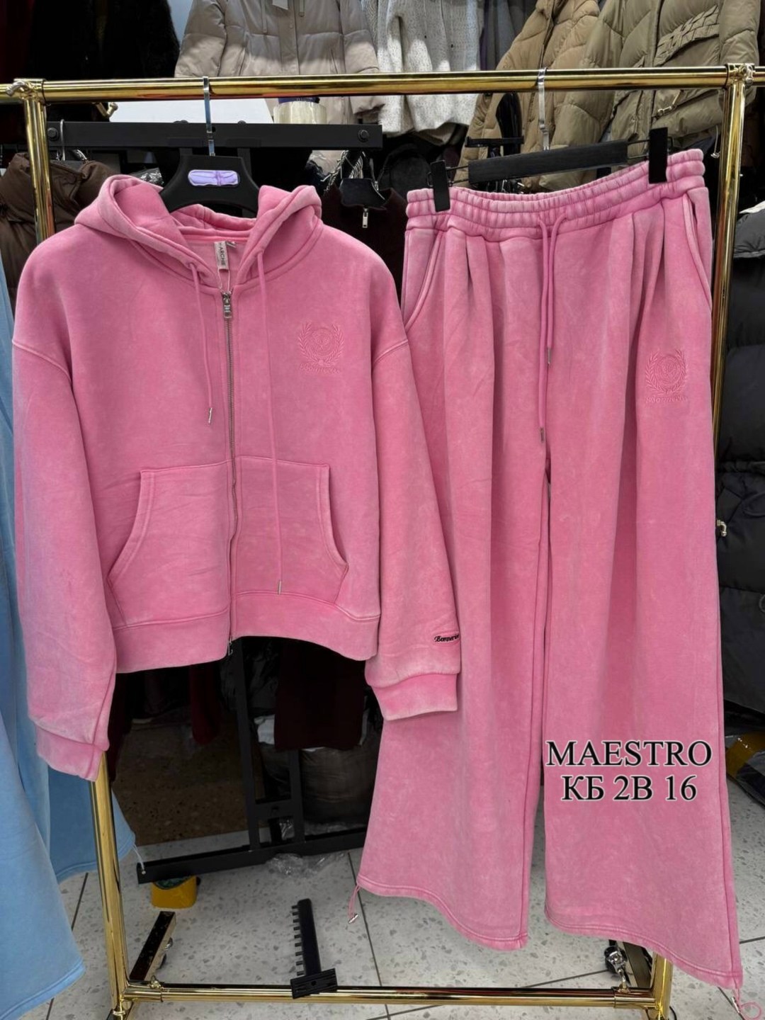 женский спортивный костюм,костюм женские спортивные костюмы,женские костюмы,спортивные костюм,велюровый спортивная костюм