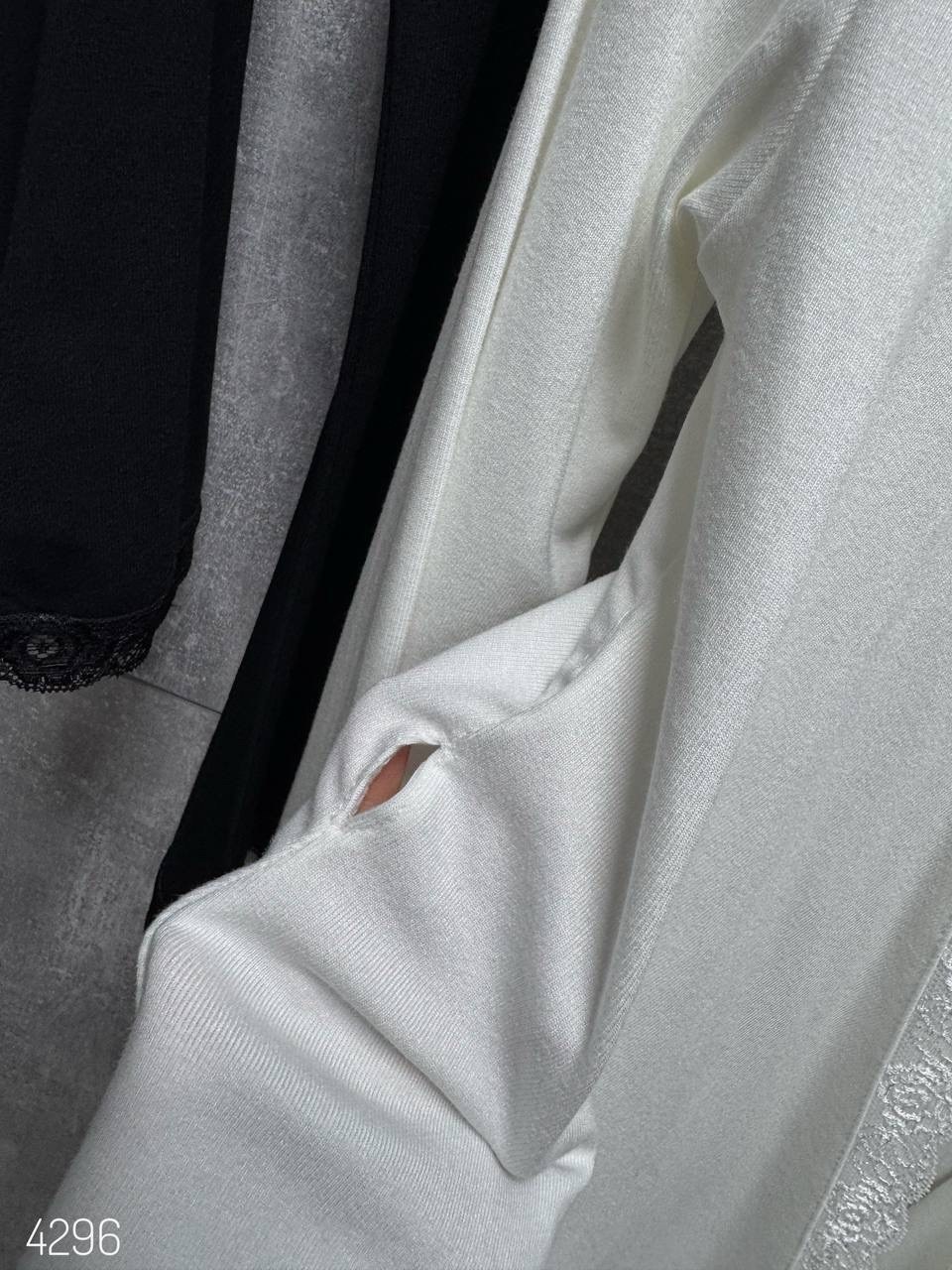 кофта с вырезом,кофта женский,трикотажный костюм,блузка женская