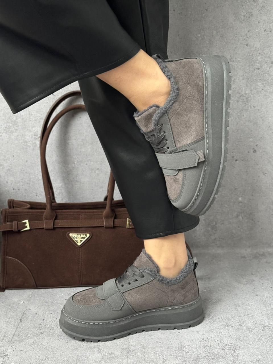 ,кроссовки женскиe,женская ,кроссовки замшевые,обуви