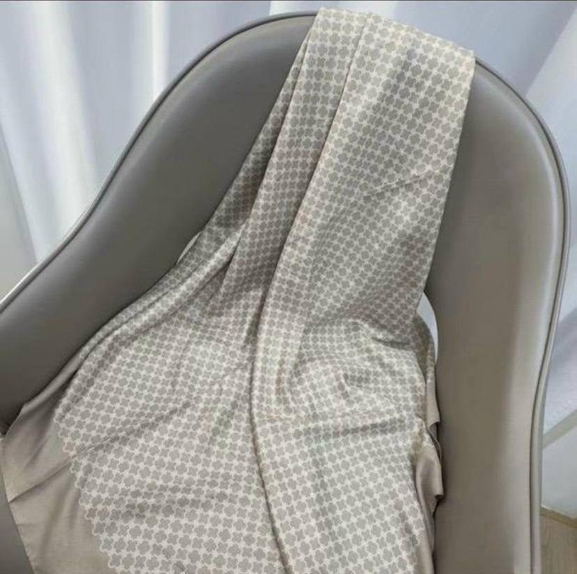 шарф платок женский,шелковый женский платок,шарфы и платки,шарфы для женщин,новинки платок