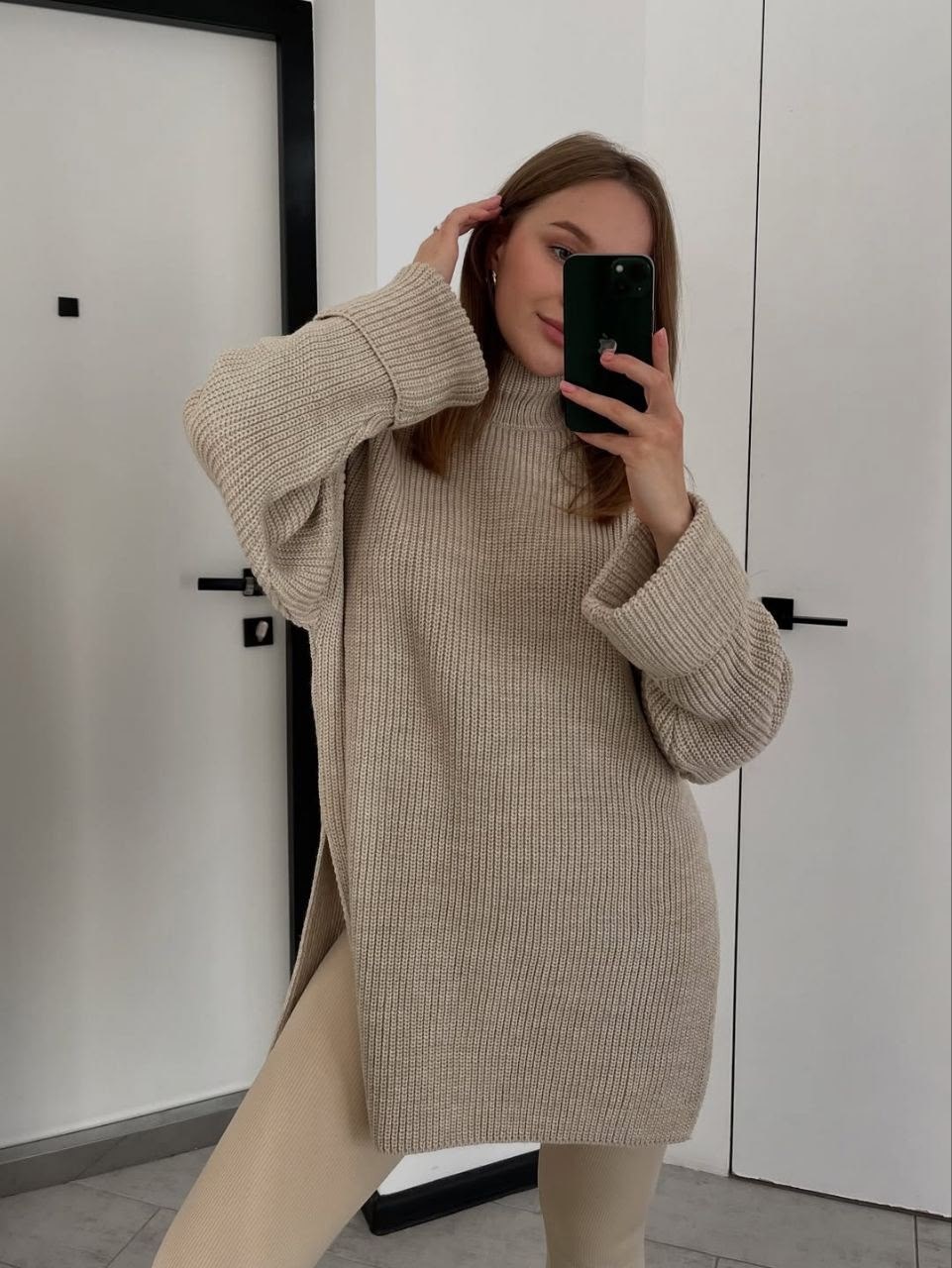 вязаный свитер оверсайз,свитер оверсайз вязаный удлиненный,бежевый джемпер,свитер удлиненная,свитер длинный оверсайз вязаный