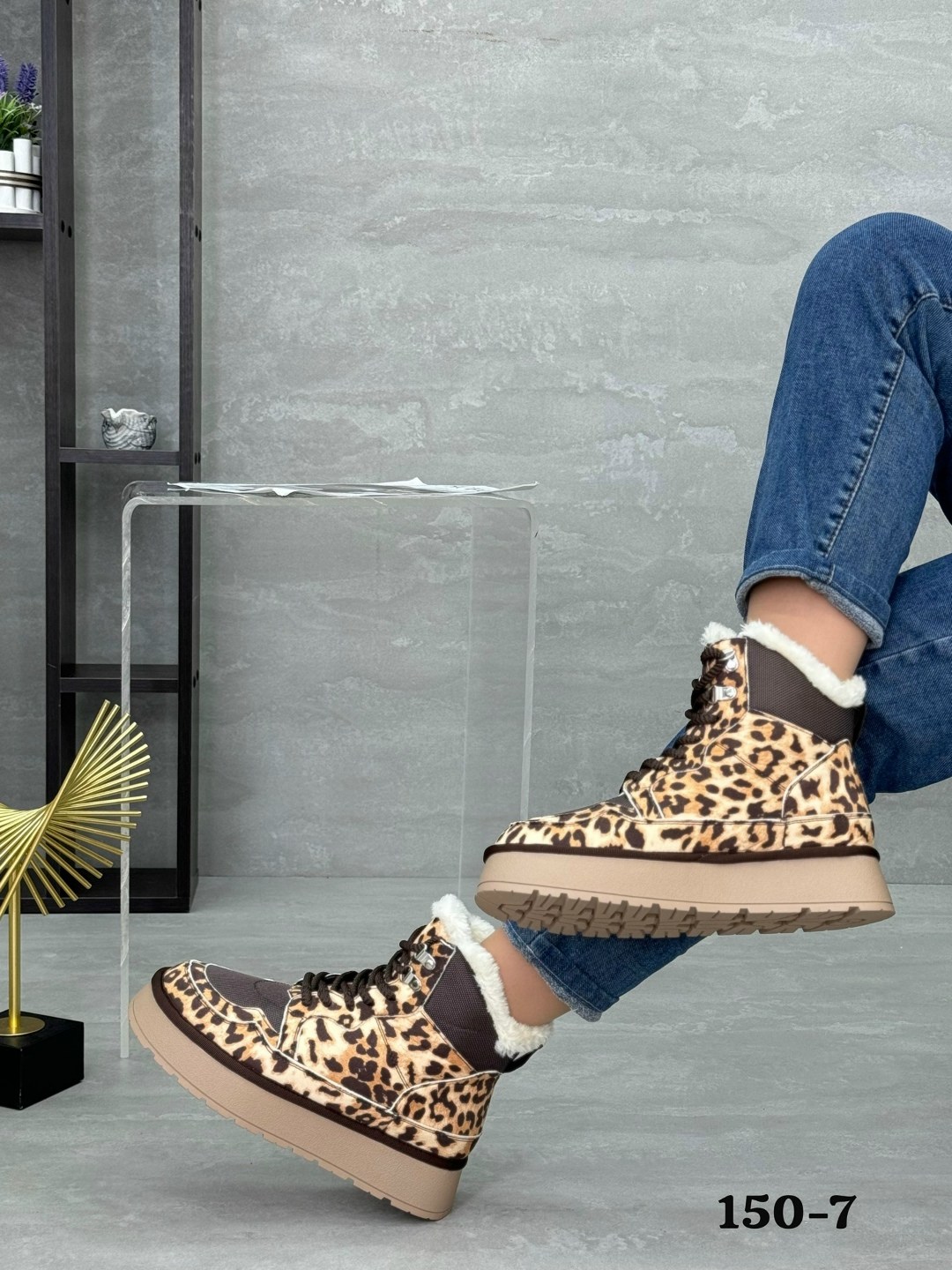 ,зимняя женская ,зимние женские кроссовки,ботинка женские зимние,женская