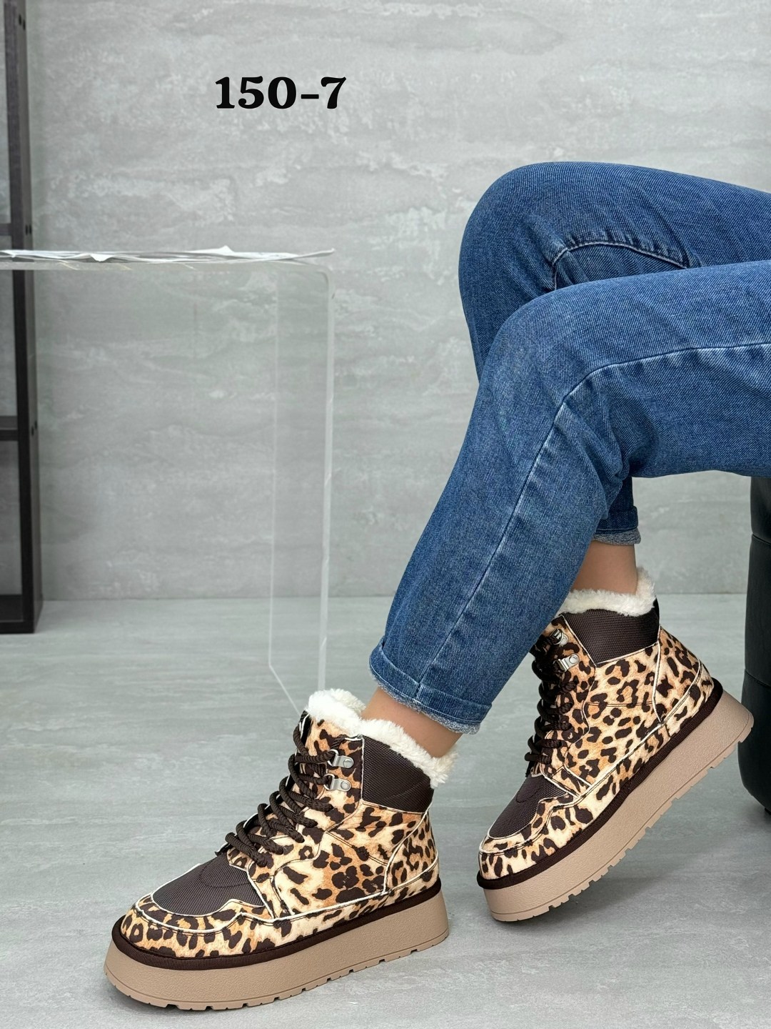 ,зимняя женская ,зимние женские кроссовки,ботинка женские зимние,женская