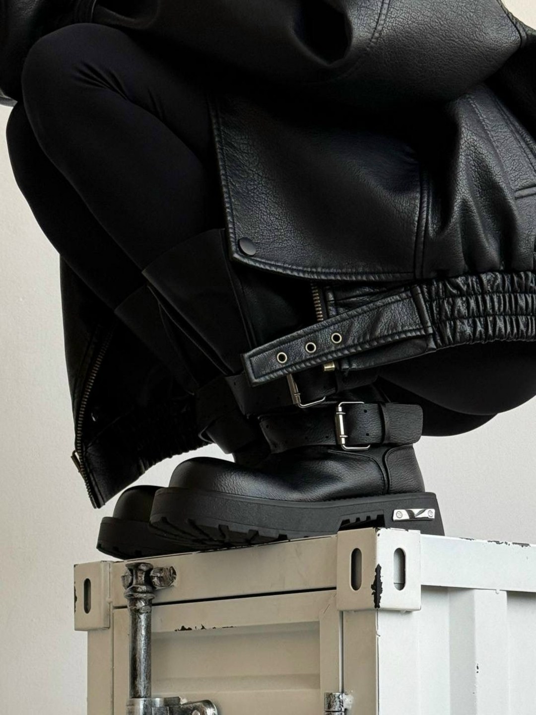 , женская,ботинки женские,ботинки модные,короткие сапоги