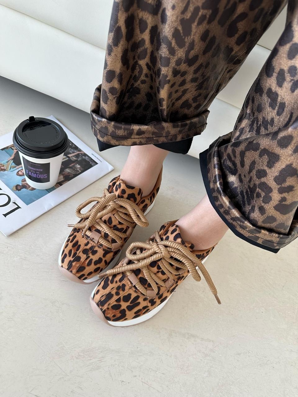 ,кроссовки леопардовые,стиль под леопардовые кроссовки,женские кроссовки с леопардовым принтом,кроссовки женскиe