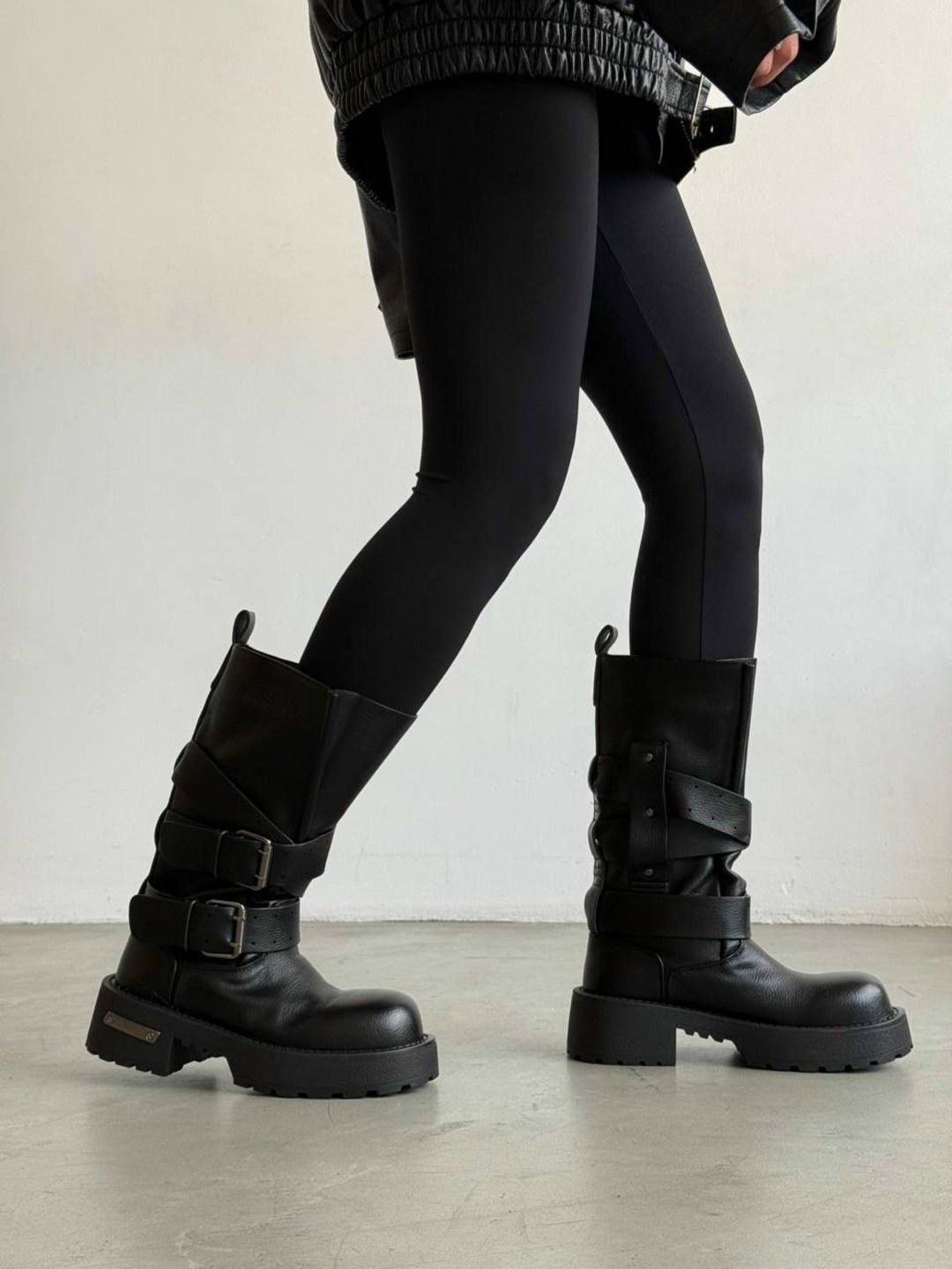 , женская,ботинки женские,ботинки модные,короткие сапоги