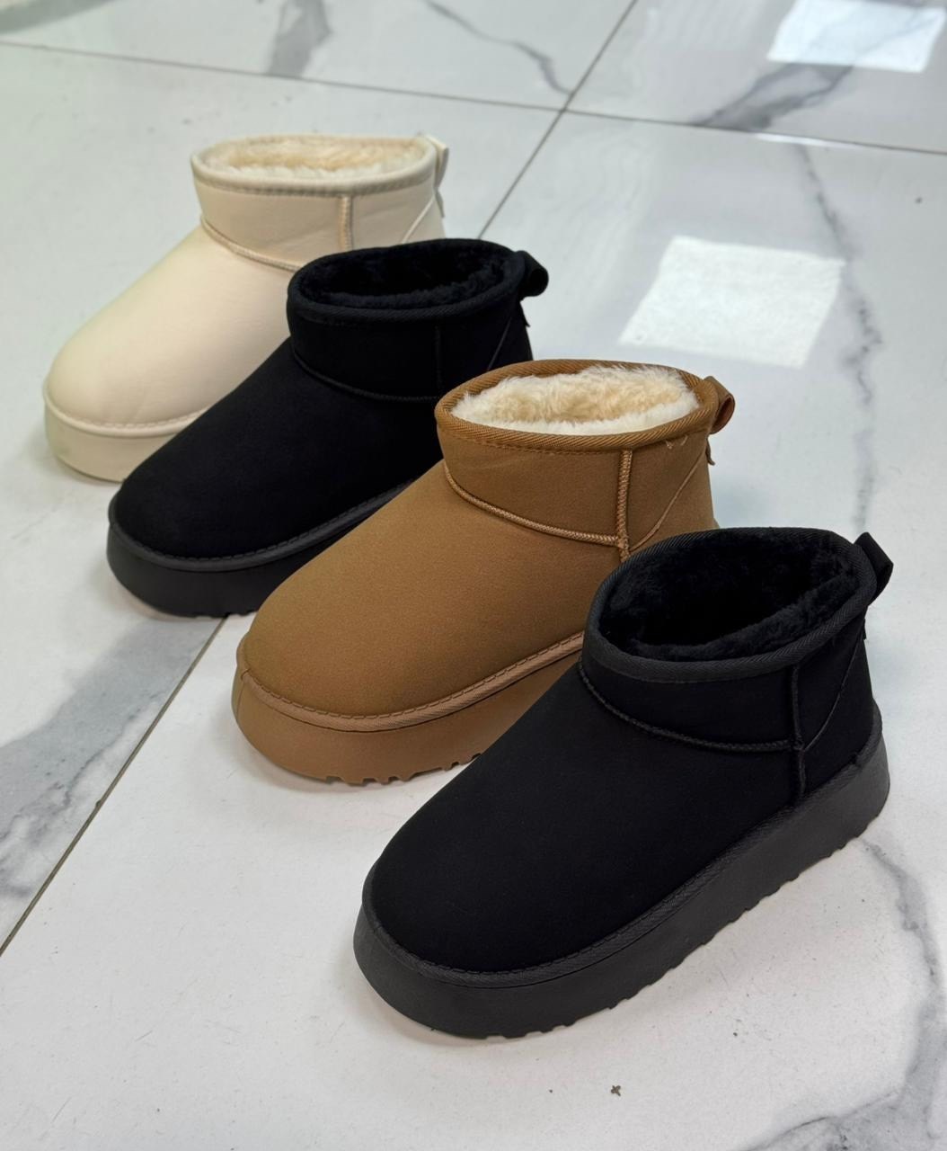 женские угги,,укороченные угги,женская зимняя ,ботинка женские зимние