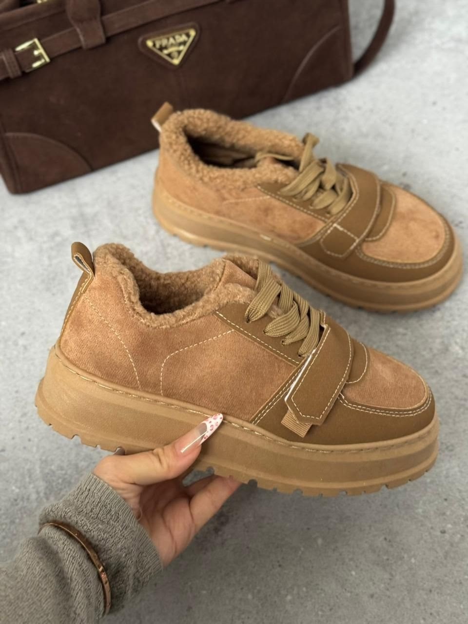 ,кроссовки замшевые, женская,женские кроссовки,обуви