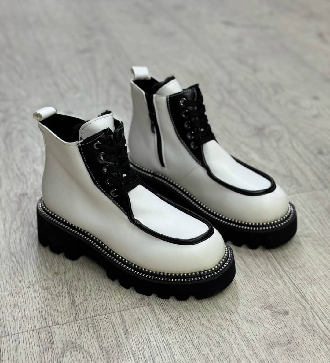 ,ботинки женские,белые ботинки,модные ботинки,женская