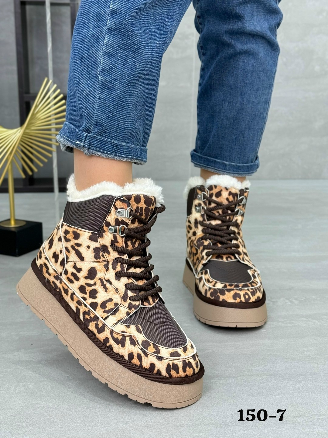 ,зимняя женская ,зимние женские кроссовки,ботинка женские зимние,женская