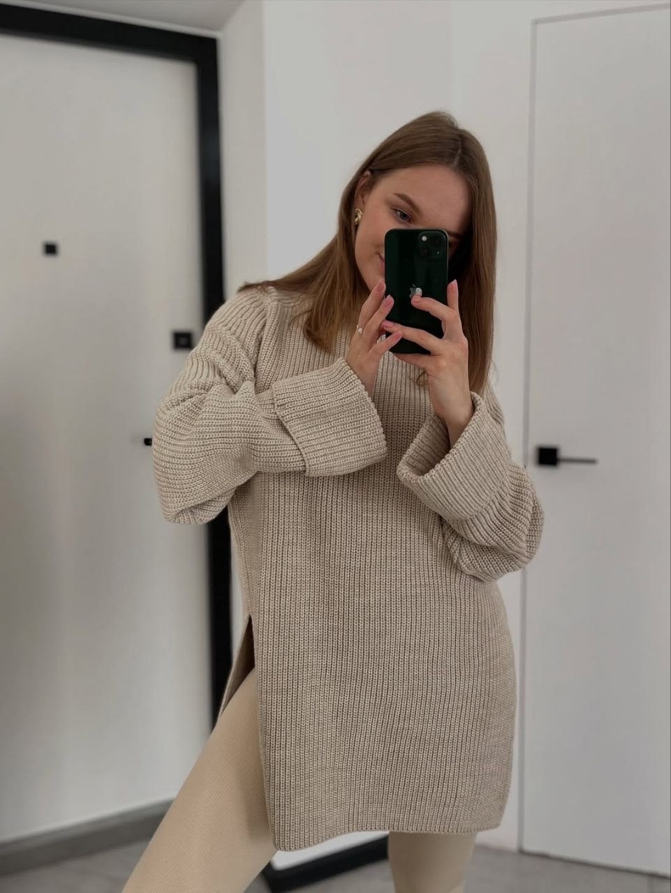 вязаный свитер оверсайз,свитер оверсайз вязаный удлиненный,бежевый джемпер,свитер удлиненная,свитер длинный оверсайз вязаный