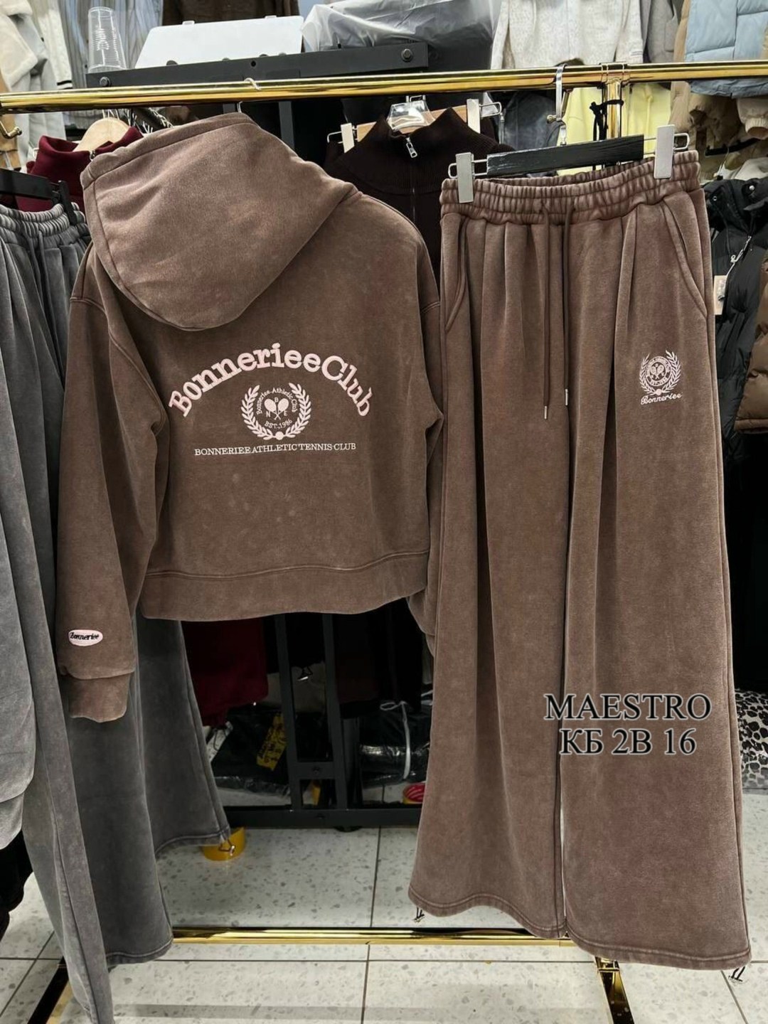 женский спортивный костюм,костюм женские спортивные костюмы,женские костюмы,спортивные костюм,велюровый спортивная костюм