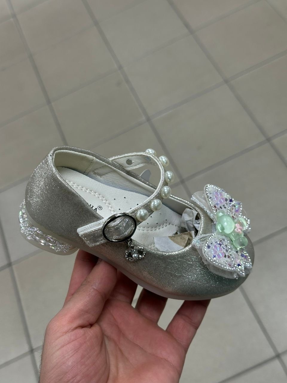 ,туфли нарядные для девочки,детские туфли для девочек,детские туфли,хрустальные туфли для девочки