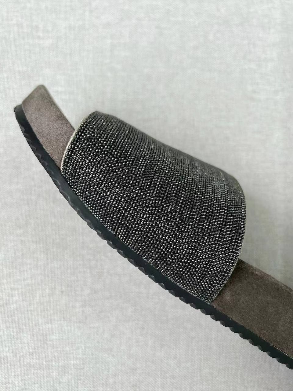 шлепанцы brunello cucinelli,,женские шлепанцы,замшевые шлепанцы brunello cucinelli,мюли brunello cucinelli