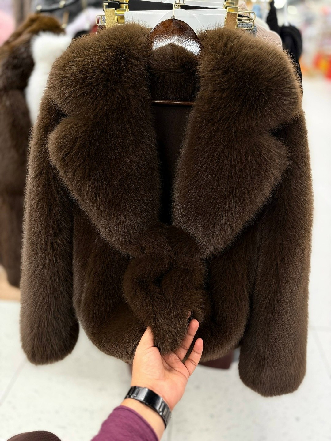 шубка,шуба короткая,женская куртка из искусственного меха,искусственная шуба,пальто из искусственного меха