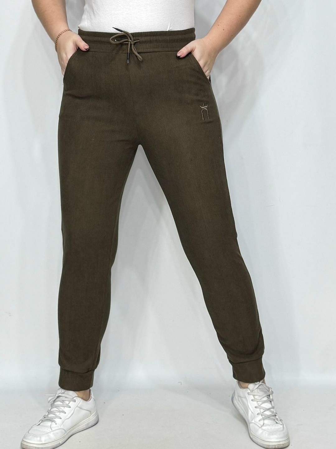 велюровые штаны,брюки велюровые,спортивные брюки,велюровые штаны женские с манжетом,брюки спортивные женская