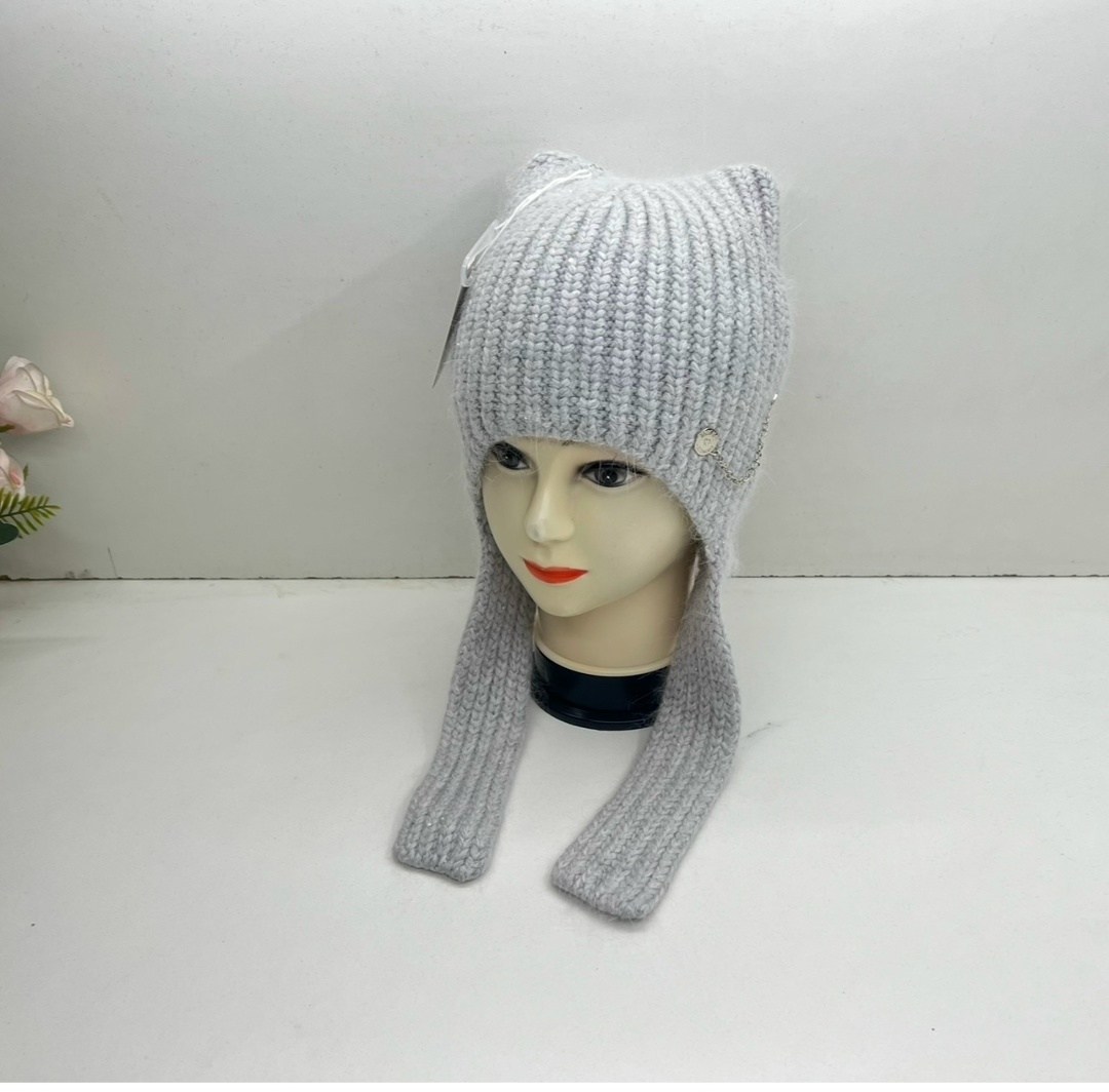 шапочка с ушками,шапка вязаная,вязаная шапка с ушками,детские вязаные шапки,шапка для девочек