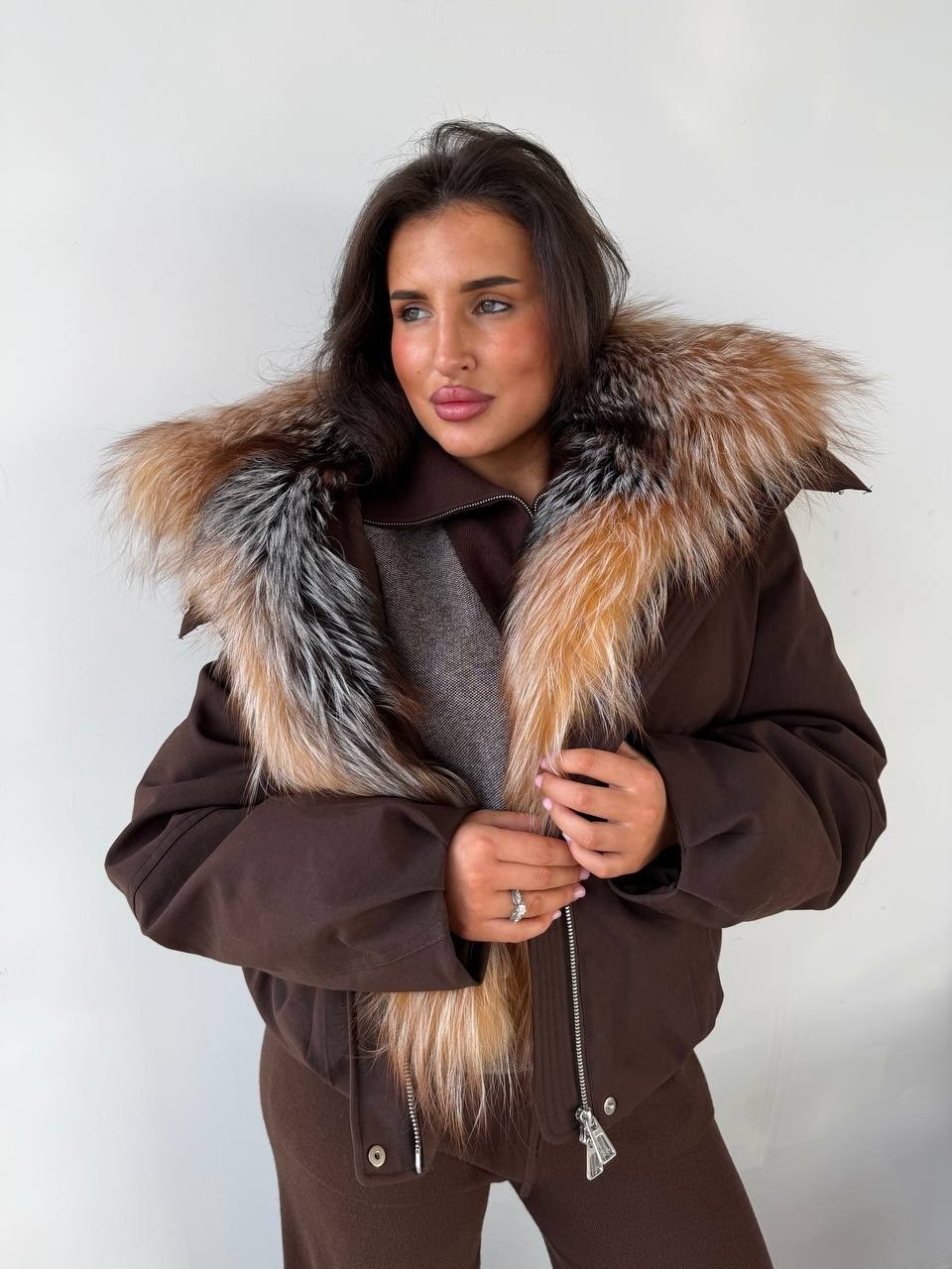 пуховики с натуральным мехом,стильные пуховики,зимние куртки,зимняя куртка с натуральным мехом,пуховик с мехом