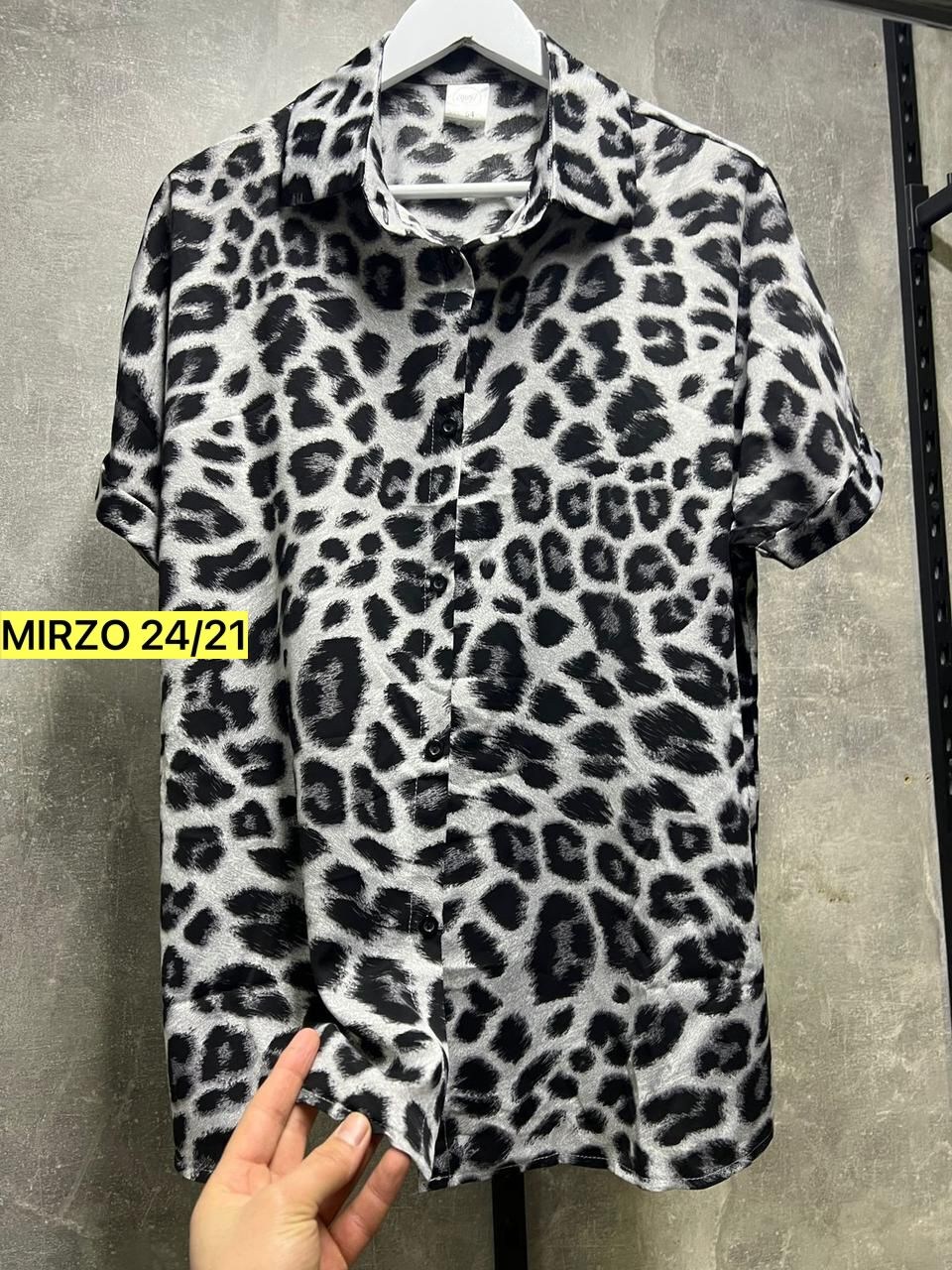 рубашка леопардовая,рубашка с леопардовым принтом,модная рубашка с леопардовым принтом,леопардовая рубашка мужская,женская шифоновая рубашка с леопардовым принтом