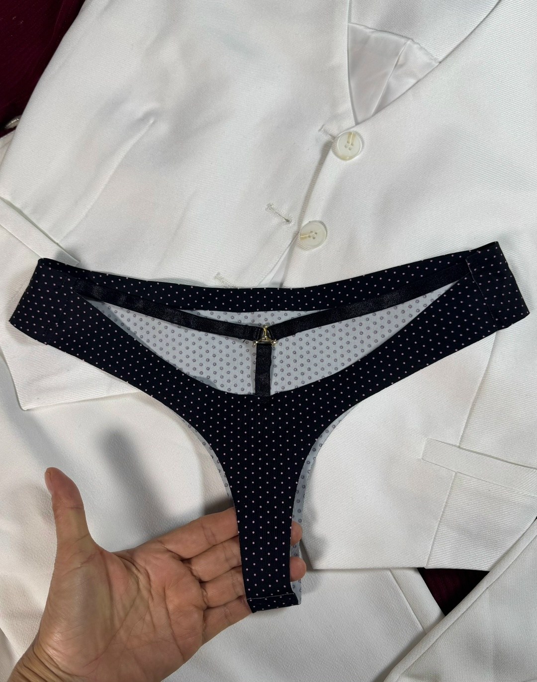 трусики стринги бесшовные женские.,стринги женские сексуальные,женские трусики стринги белые,нижнее белье женские стринги,бесшовные стринги женские