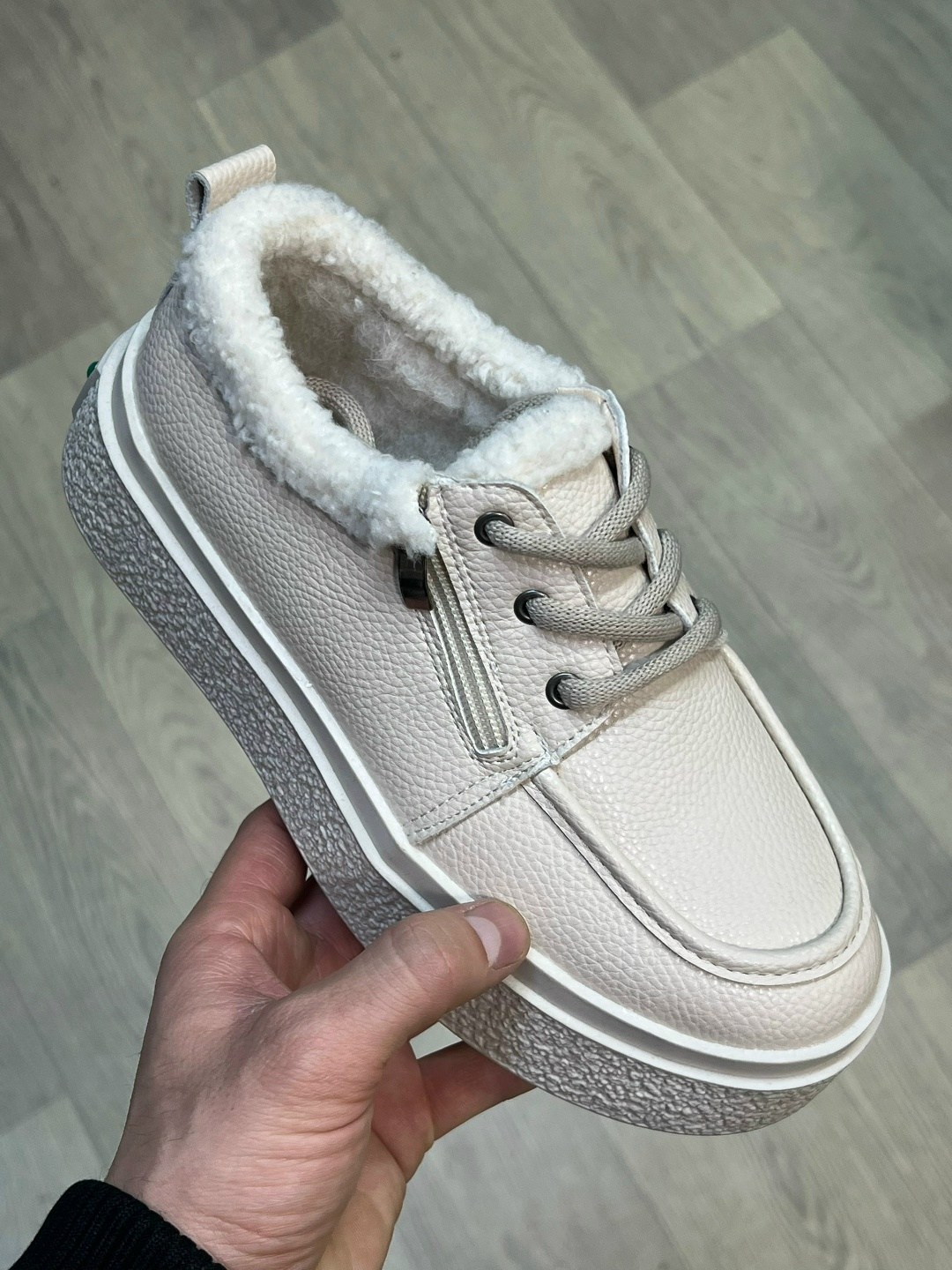 ,женская ,ботинки зимние женские,кроссовки женскиe,зимние женские кроссовки