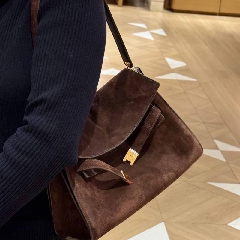 сумка замшевая,сумка женская,женская замшевая сумка,сумка,коричневая замшевая сумка