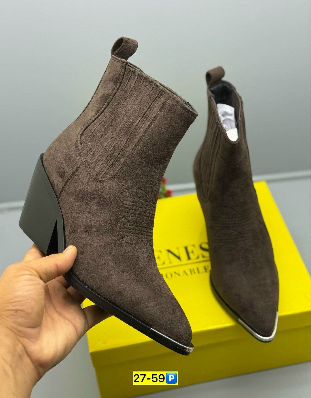 ,казаки замшевые эконика,ботильоны женские,женская ,демисезонная