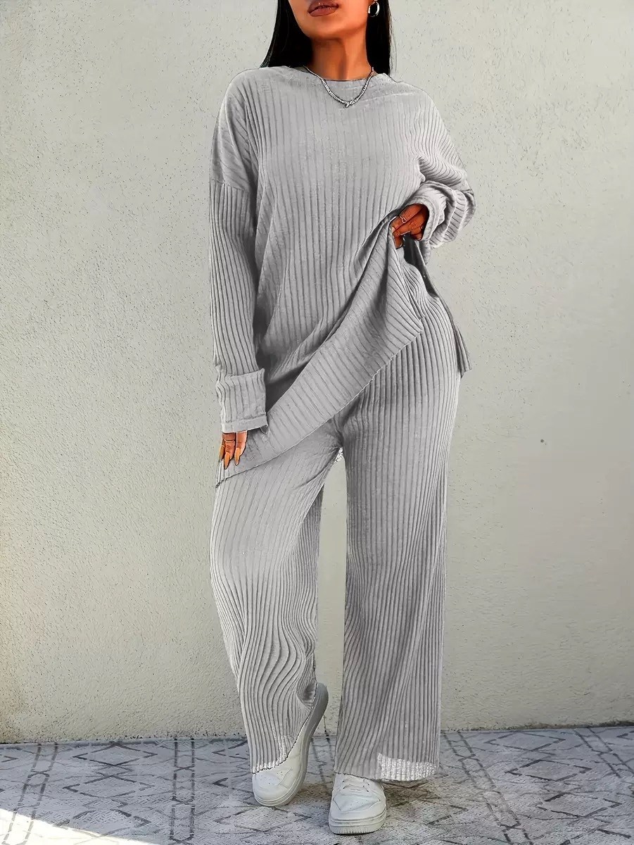 трикотажные костюмы,трикотажный брючный костюм лапша,костюм лапша с брюками,костюм лапша женский,костюм лапша женский зеленый