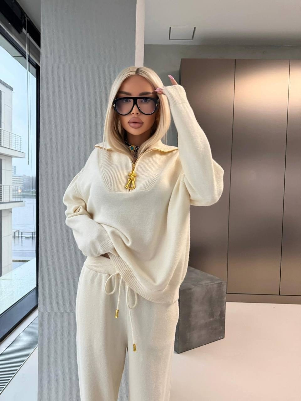 трикотажные костюмы,бежевый костюм,кашемировый костюм,костюм повседневный,костюм с брюками