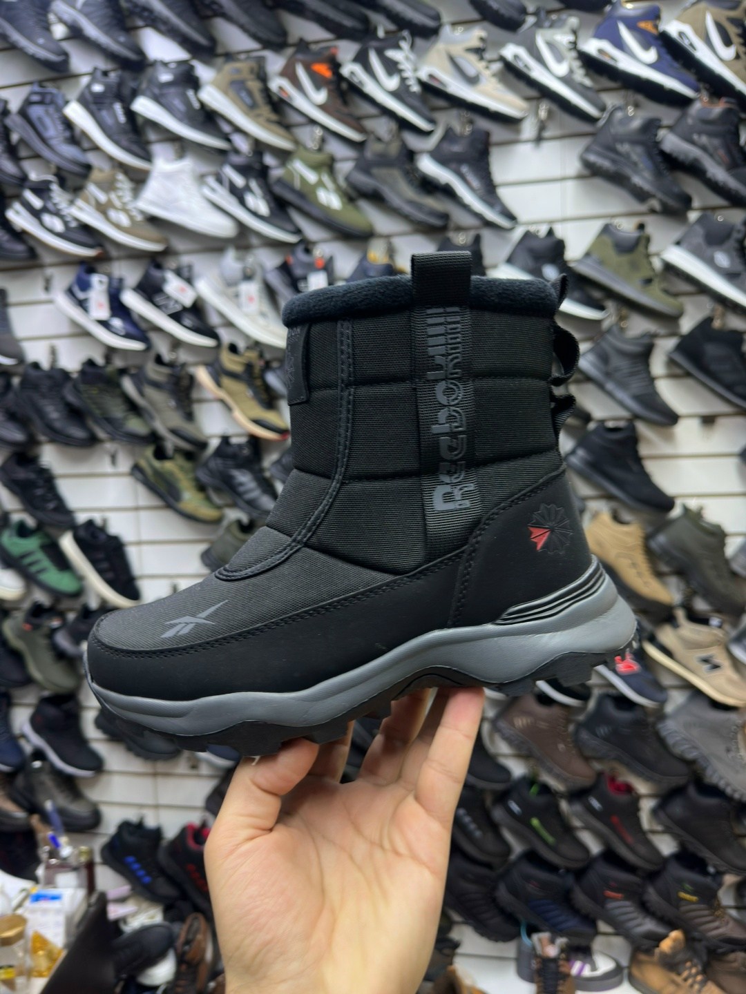 дутики adidas,adidas зимние дутики низкие,зимние сапоги adidas,сапоги adidas зимние (а548),дутики женские