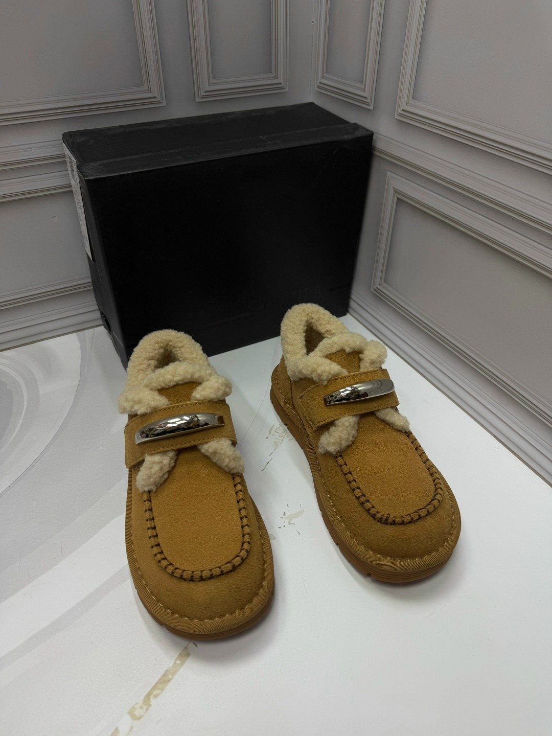 ,зимние кроссовки,зимняя женская ,женская ,кроссовки женские зимние